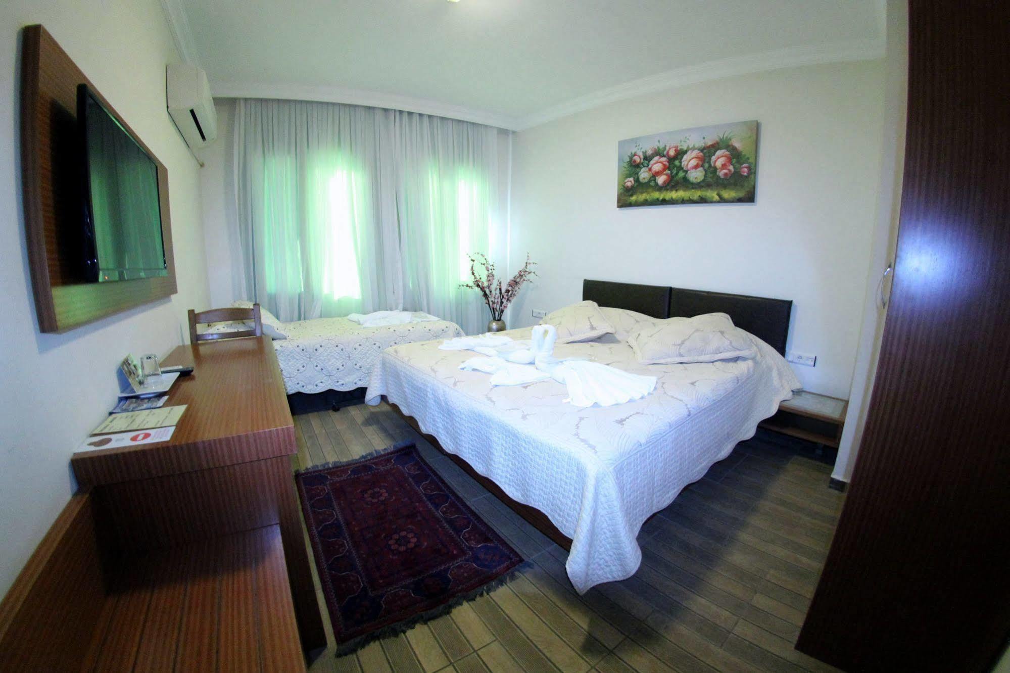 Selena Hotel Selçuk Bagian luar foto