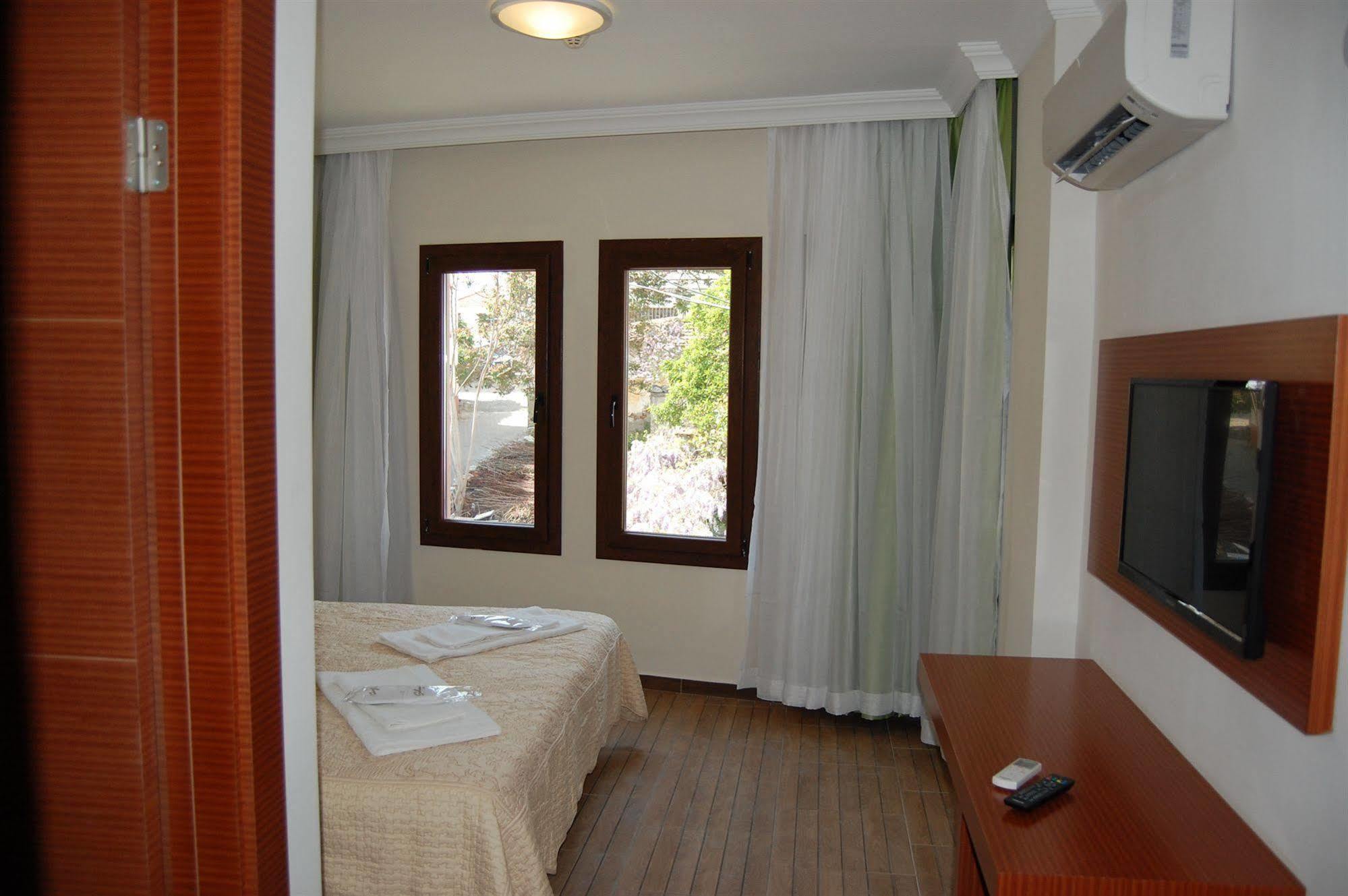 Selena Hotel Selçuk Bagian luar foto